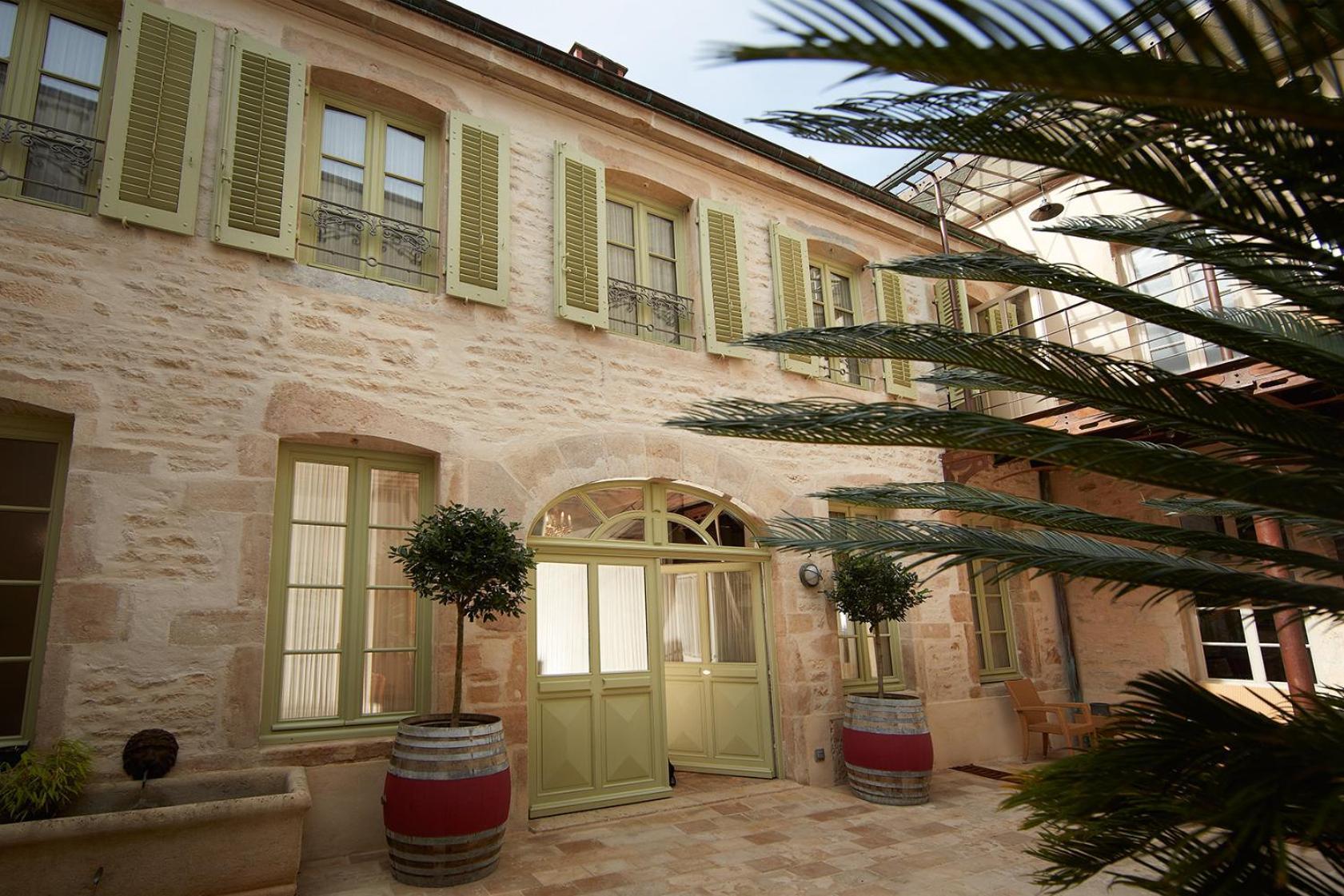 Le Clos Sainte-Marguerite Beaune  Exterior photo