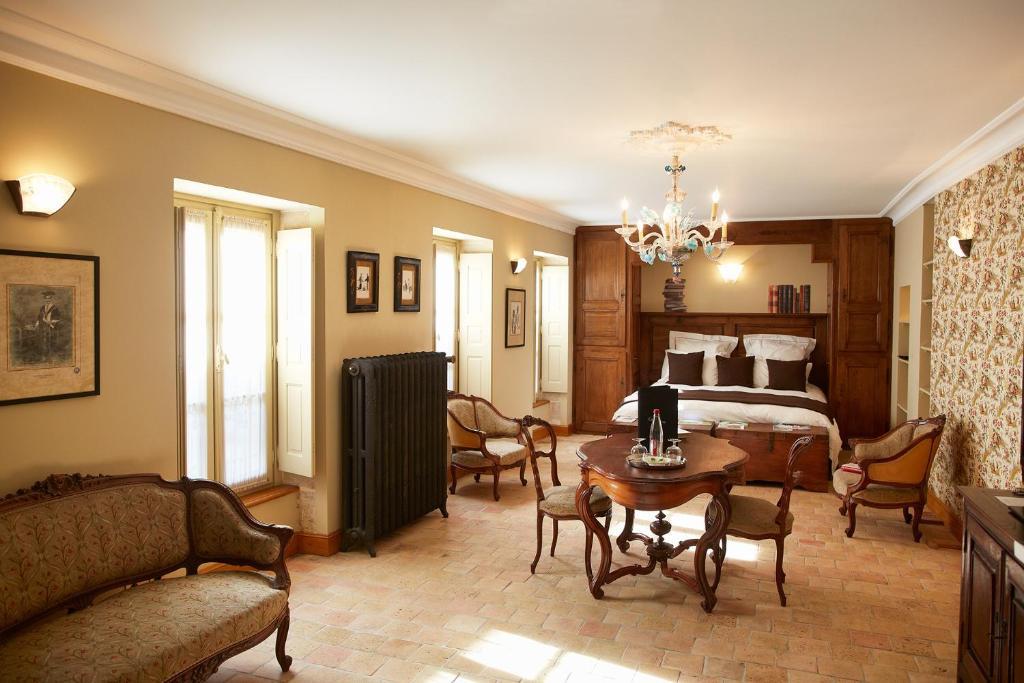 Le Clos Sainte-Marguerite Beaune  Room photo